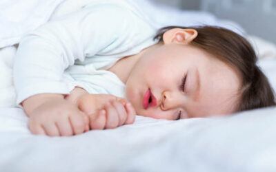 Siestes de bébé : les indispensables pour aider votre bébé à faire la sieste de la naissance à 4 ans